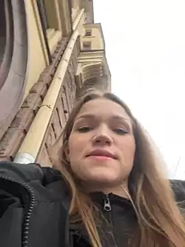 Snapshot of KitteCat chatting on 01-30-25, 10:50 KitteCat online show from 01-30-25, 10:50