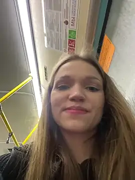 Snapshot of KitteCat chatting on 02-11-25, 06:33 KitteCat online show from 02-11-25, 06:33