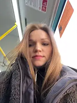 Snapshot of KitteCat chatting on 02-16-25, 12:32 KitteCat online show from 02-16-25, 12:32