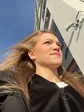 Snapshot of KitteCat chatting on 02-23-25, 12:16 KitteCat online show from 02-23-25, 12:16