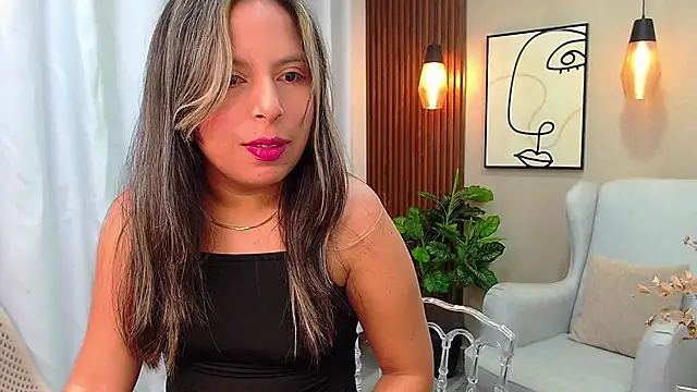 Sharlotte Milk online show from 12-31-24, 11:09