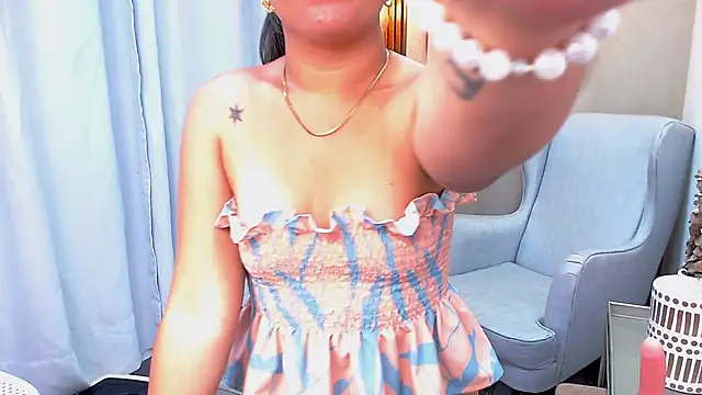 Sharlotte Milk online show from 01-14-25, 02:11