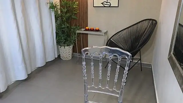 Sharlotte Milk online show from 11-22-25, 10:36