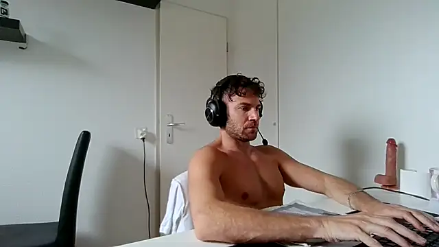 alpha-hunk online show from 04-10-26, 12:10