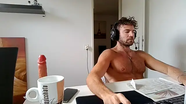 alpha-hunk online show from 05-19-26, 08:31