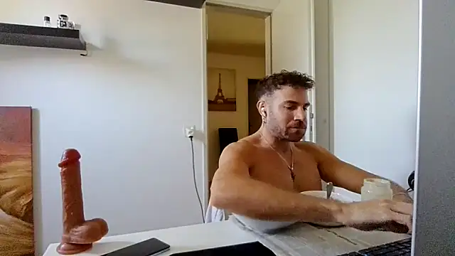 alpha-hunk online show from 05-26-26, 10:22