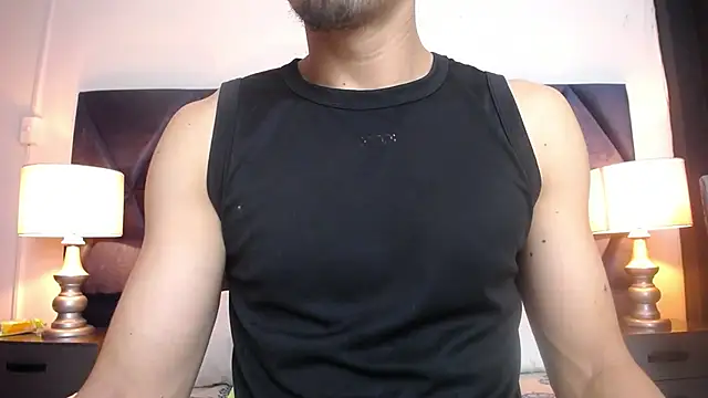 Snapshot of Sr_Magnus_ chatting on 02-05-25, 12:38 Sr Magnus online show from 02-05-25, 12:38