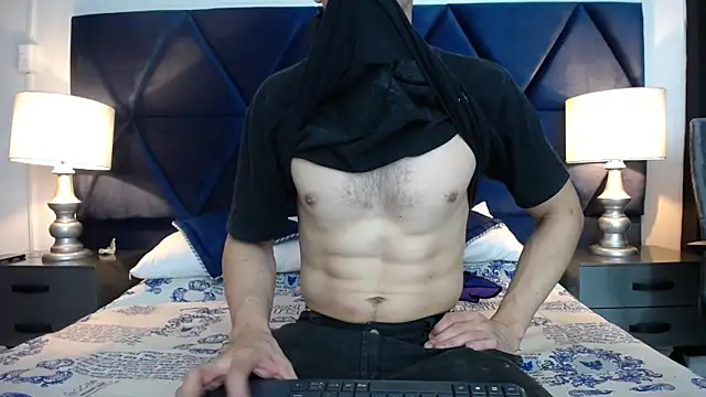 Snapshot of Sr_Magnus_ chatting on 02-06-25, 01:21 Sr Magnus online show from 02-06-25, 01:21