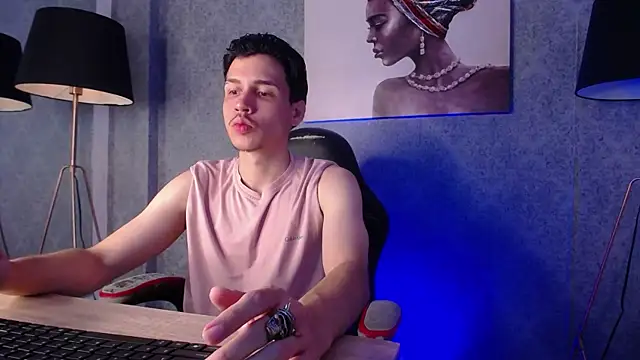 Snapshot of Sr_Magnus_ chatting on 02-09-25, 04:04 Sr Magnus online show from 02-09-25, 04:04