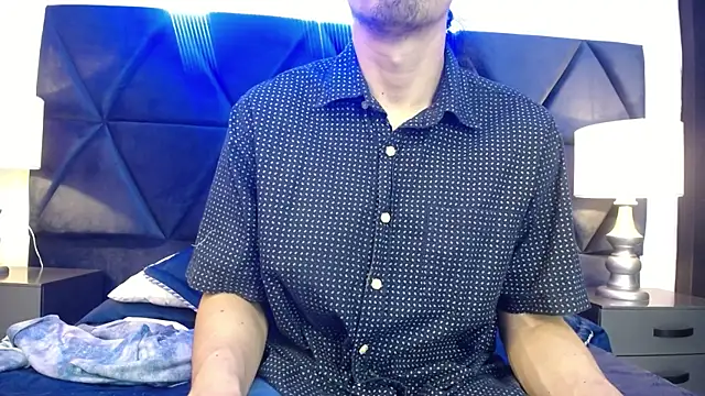 Snapshot of Sr_Magnus_ chatting on 02-16-25, 02:00 Sr Magnus online show from 02-16-25, 02:00