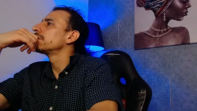 Snapshot of Sr_Magnus_ chatting on 02-26-25, 05:53 Sr Magnus online show from 02-26-25, 05:53