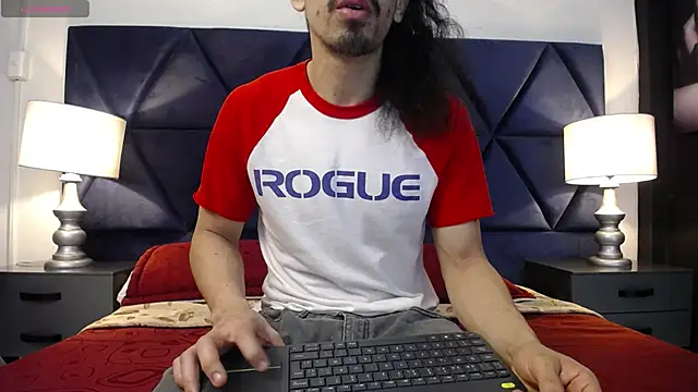 Snapshot of Sr_Magnus_ chatting on 02-28-25, 05:37 Sr Magnus online show from 02-28-25, 05:37