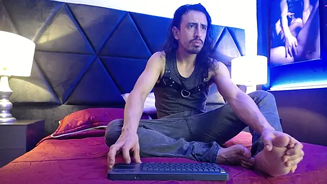 Snapshot of Sr_Magnus_ chatting on 03-01-25, 04:58 Sr Magnus online show from 03-01-25, 04:58