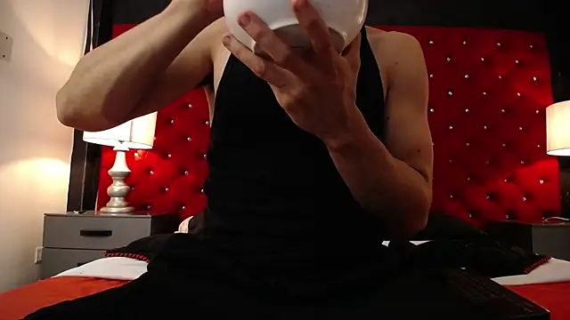 Sr Magnus  online show from 02-26-26, 07:40