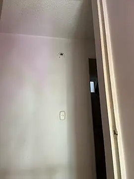 ariiel  online show from 10-28-25, 12:09