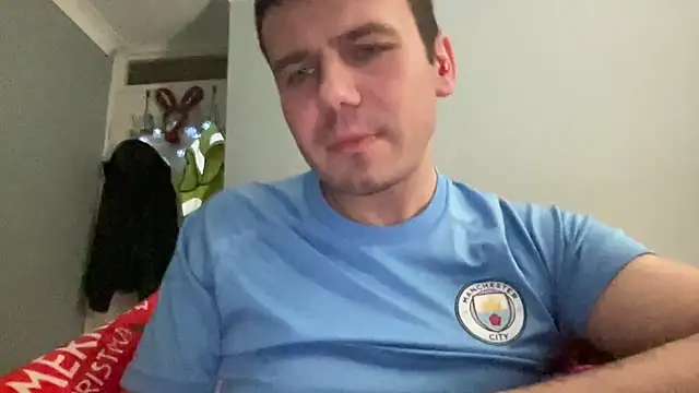 Snapshot of GotItGoin chatting on 03-23-25, 01:20 GotItGoin online show from 03-23-25, 01:20