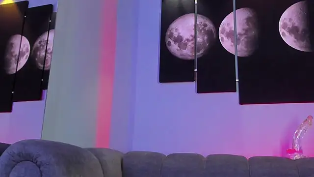 Snapshot of maddy_walker chatting on 12-19-24, 06:56 maddy walker online show from 12-19-24, 06:56