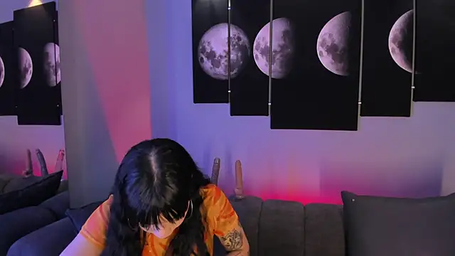 Snapshot of maddy_walker chatting on 01-23-25, 08:13 maddy walker online show from 01-23-25, 08:13