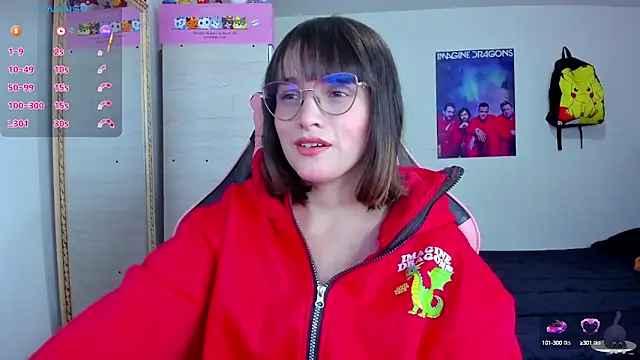 Snapshot of Lucyy-hess chatting on 10-13-25, 07:47 Lucyy-hess online show from 10-13-25, 07:47