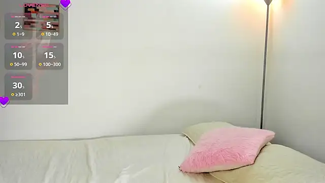 Snapshot of zandycooper chatting on 02-08-25, 05:29 zandycooper online show from 02-08-25, 05:29