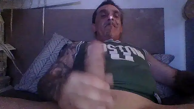 Snapshot of CandiedPompano chatting on 06-13-26, 05:33 CandiedPompano online show from 06-13-26, 05:33