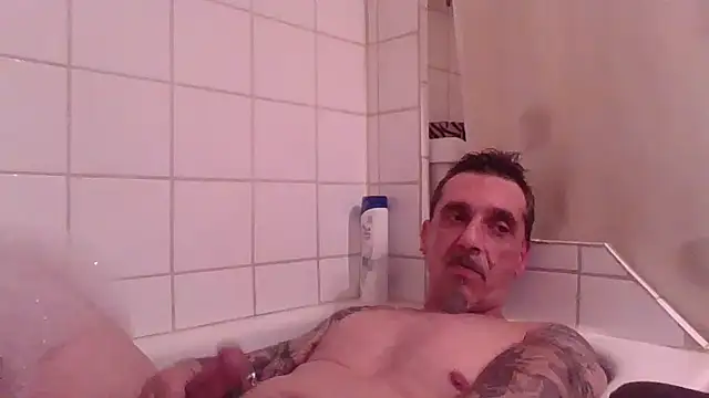 Snapshot of CandiedPompano chatting on 06-22-26, 10:51 CandiedPompano online show from 06-22-26, 10:51