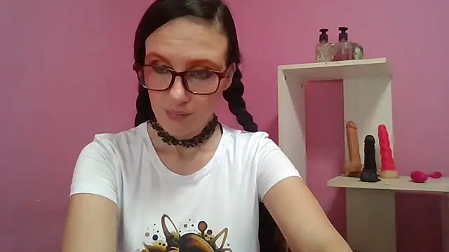 LolaBoobs online show from 04-18-26, 07:23