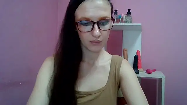Snapshot of LolaBoobs chatting on 06-20-26, 01:25 LolaBoobs online show from 06-20-26, 01:25