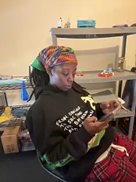 choclatepeaach online show from 10-30-25, 06:30