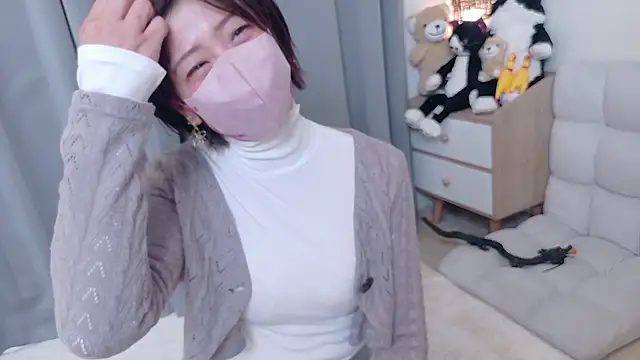 Risa 06 online show from 03-06-26, 12:23