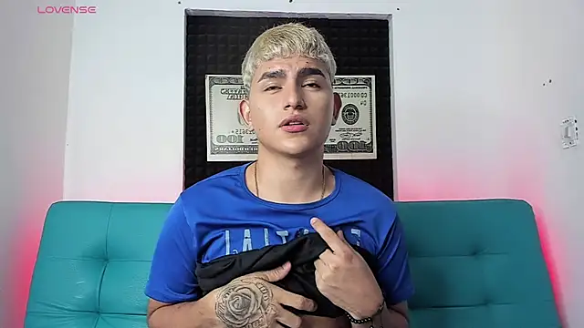 Snapshot of Lyam_ap chatting on 10-03-25, 09:50 Lyam ap online show from 10-03-25, 09:50