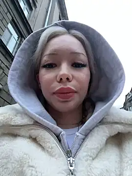 Snapshot of babydolll chatting on 11-26-25, 12:50 babydolll online show from 11-26-25, 12:50