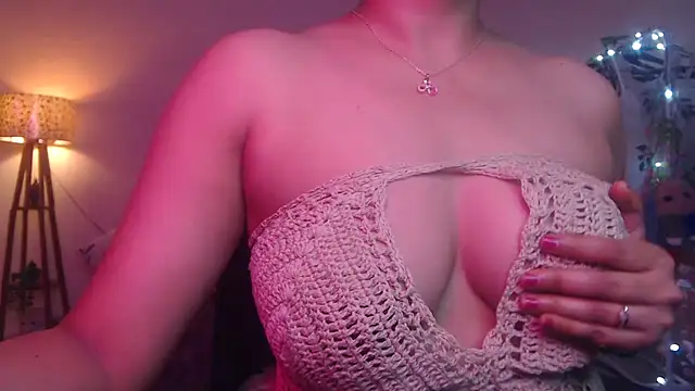 Zonayesha online show from 10-28-25, 08:00