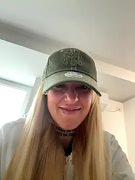 MazeSin online show from 09-17-25, 05:31