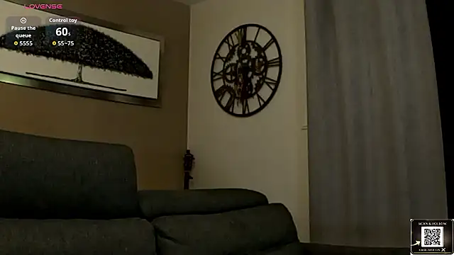 Snapshot of ApollonFit_x69 chatting on 05-13-26, 01:25 ApollonFit x69 online show from 05-13-26, 01:25