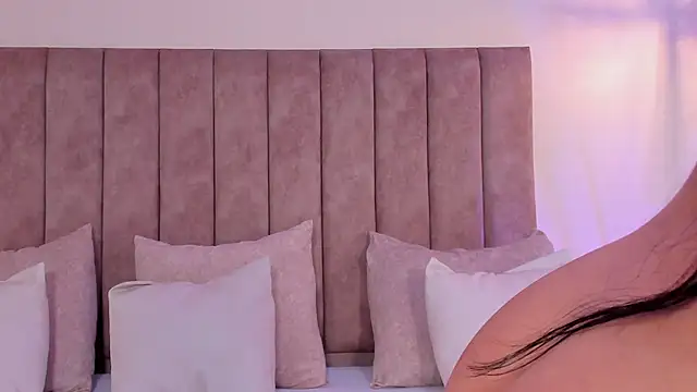 mallie quinn online show from 04-10-26, 01:16