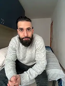 Snapshot of Gioeltoro89 chatting on 03-07-25, 04:22 Gioeltoro89 online show from 03-07-25, 04:22