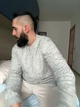 Snapshot of Gioeltoro89 chatting on 03-12-25, 04:13 Gioeltoro89 online show from 03-12-25, 04:13