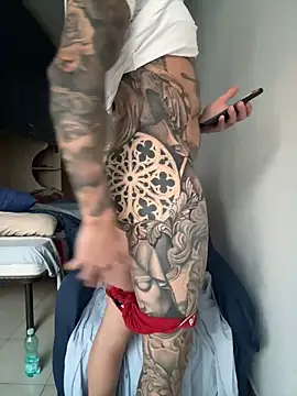 Snapshot of Gioeltoro89 chatting on 11-09-25, 03:54 Gioeltoro89 online show from 11-09-25, 03:54