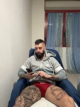 Snapshot of Gioeltoro89 chatting on 11-23-25, 03:45 Gioeltoro89 online show from 11-23-25, 03:45