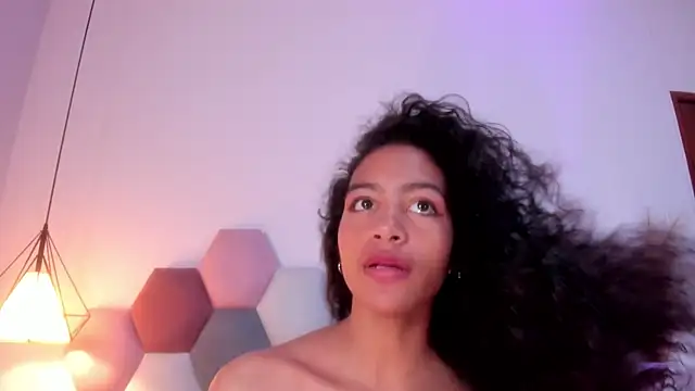 Snapshot of AntonellaHall_ chatting on 01-22-25, 02:56 AntonellaHall online show from 01-22-25, 02:56