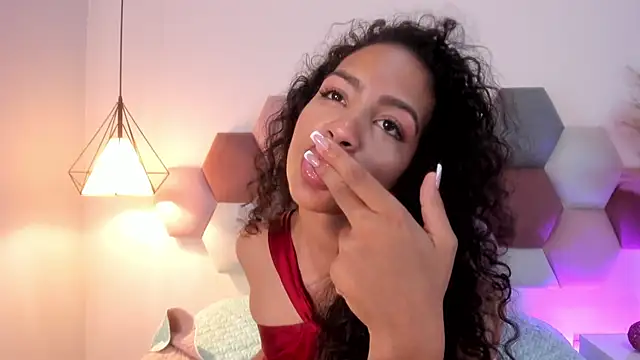 Snapshot of AntonellaHall_ chatting on 02-15-25, 03:50 AntonellaHall online show from 02-15-25, 03:50