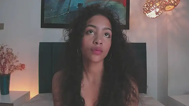 Snapshot of AntonellaHall_ chatting on 09-16-25, 12:06 AntonellaHall online show from 09-16-25, 12:06