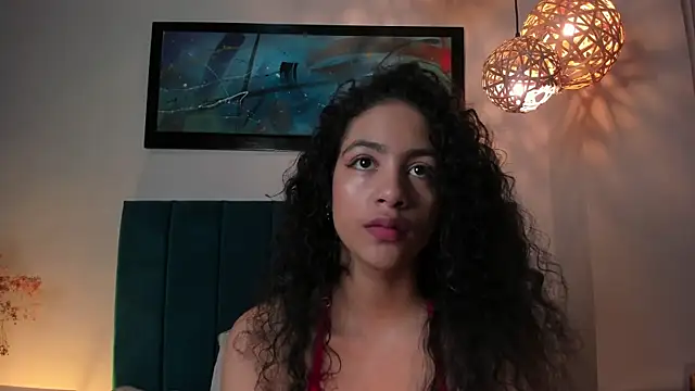 Snapshot of AntonellaHall_ chatting on 11-05-25, 12:05 AntonellaHall online show from 11-05-25, 12:05