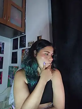 gigiqueen 18 online show from 06-12-26, 02:43