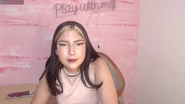 Snapshot of Sophia_Watson_ chatting on 12-07-24, 02:02 Sophia Watson online show from 12-07-24, 02:02