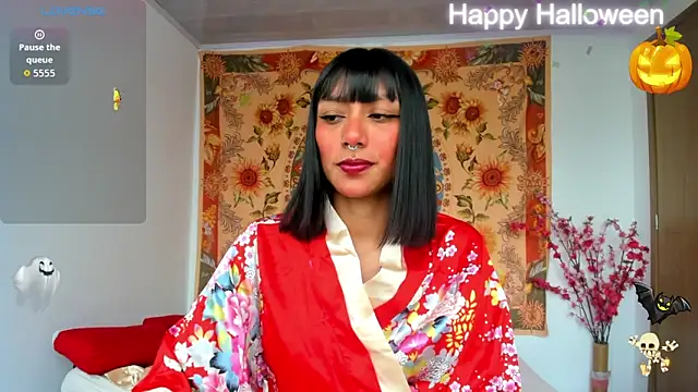 Snapshot of Demeter__ chatting on 10-29-25, 02:52 Demeter online show from 10-29-25, 02:52