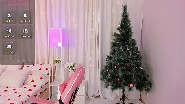 Snapshot of ClaireFaers_ chatting on 12-17-24, 12:11 ClaireFaers online show from 12-17-24, 12:11