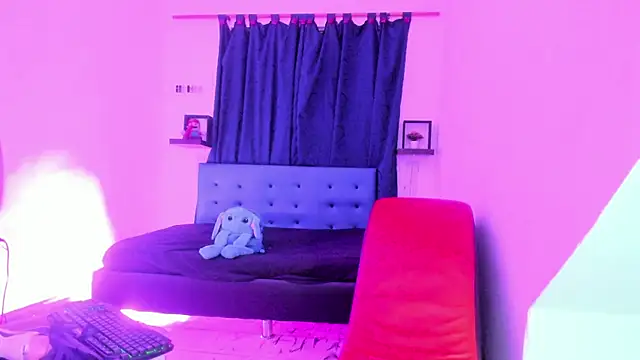 Snapshot of Camila_TransGirl chatting on 03-19-25, 06:57 Camila TransGirl online show from 03-19-25, 06:57