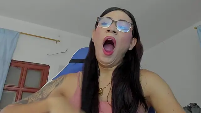 Snapshot of Camila_TransGirl chatting on 11-27-25, 04:09 Camila TransGirl online show from 11-27-25, 04:09